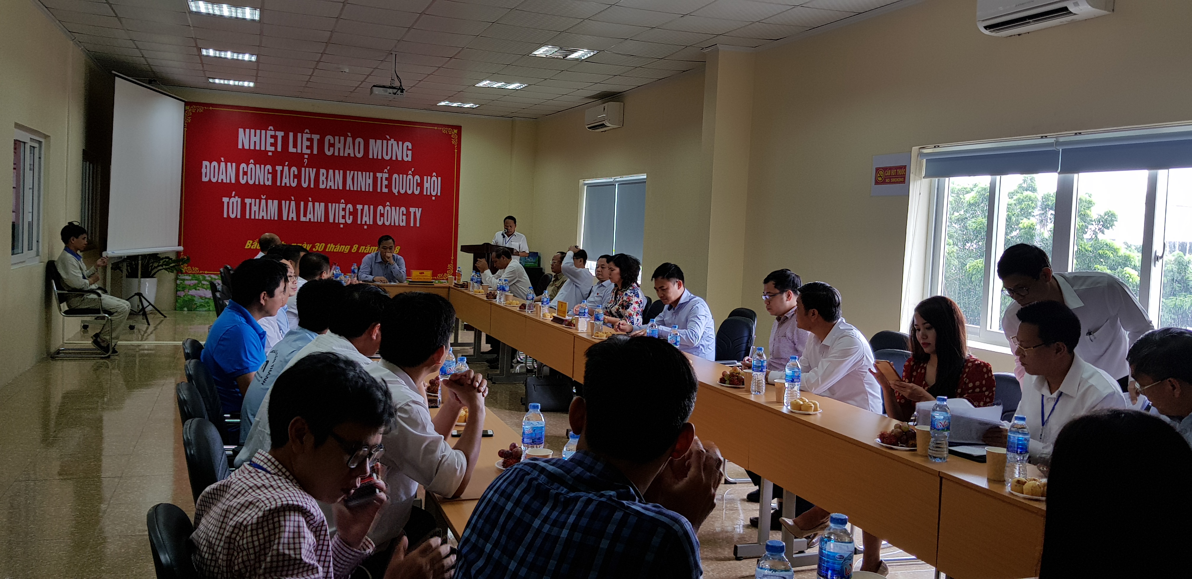 Ủy ban kinh tế quốc hội thăm Tiến Thành